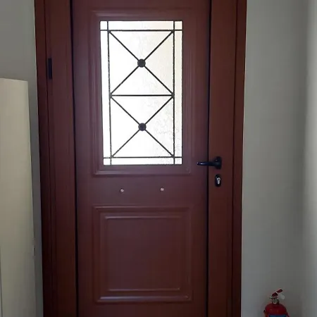 Aura Of Calm Apartment